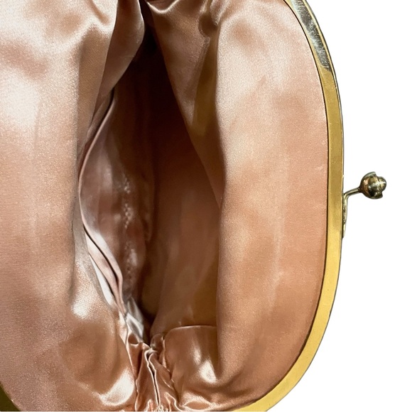 Vintage Ingber FoldOver Clutch Purse Canary Yellow Gold Hardware Kiss Lock Close - Picture 5 of 16